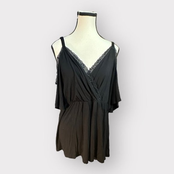 Women’s Torrid 0 Black Babydoll Super Soft Surplice Lace Trim Cold Shoulder Top - Picture 7 of 15